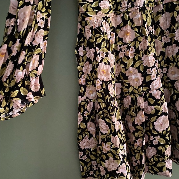 NWT Botanical Floral Cinched Dress XS - Picture 2 of 7